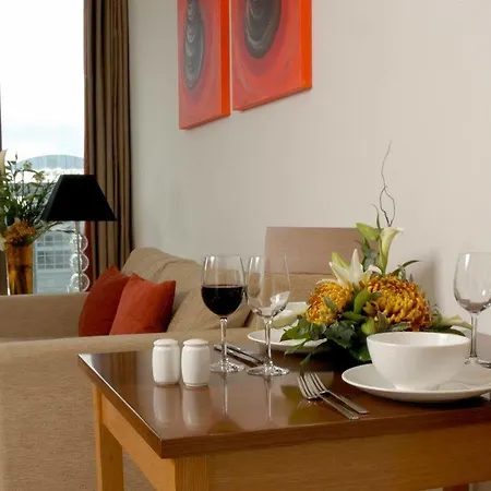 Premier Dublin, アパートホテル サンディフォード