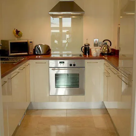 アパートホテル Premier Dublin, 4*