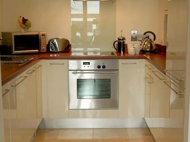 Aparthotel Premier Dublin, 4*